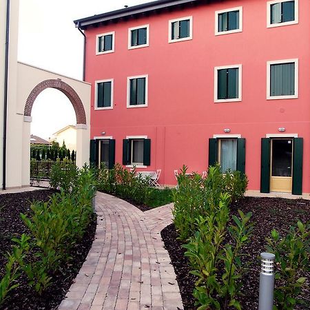 B&B Corte Dei Cedri Bussolengo Exterior photo